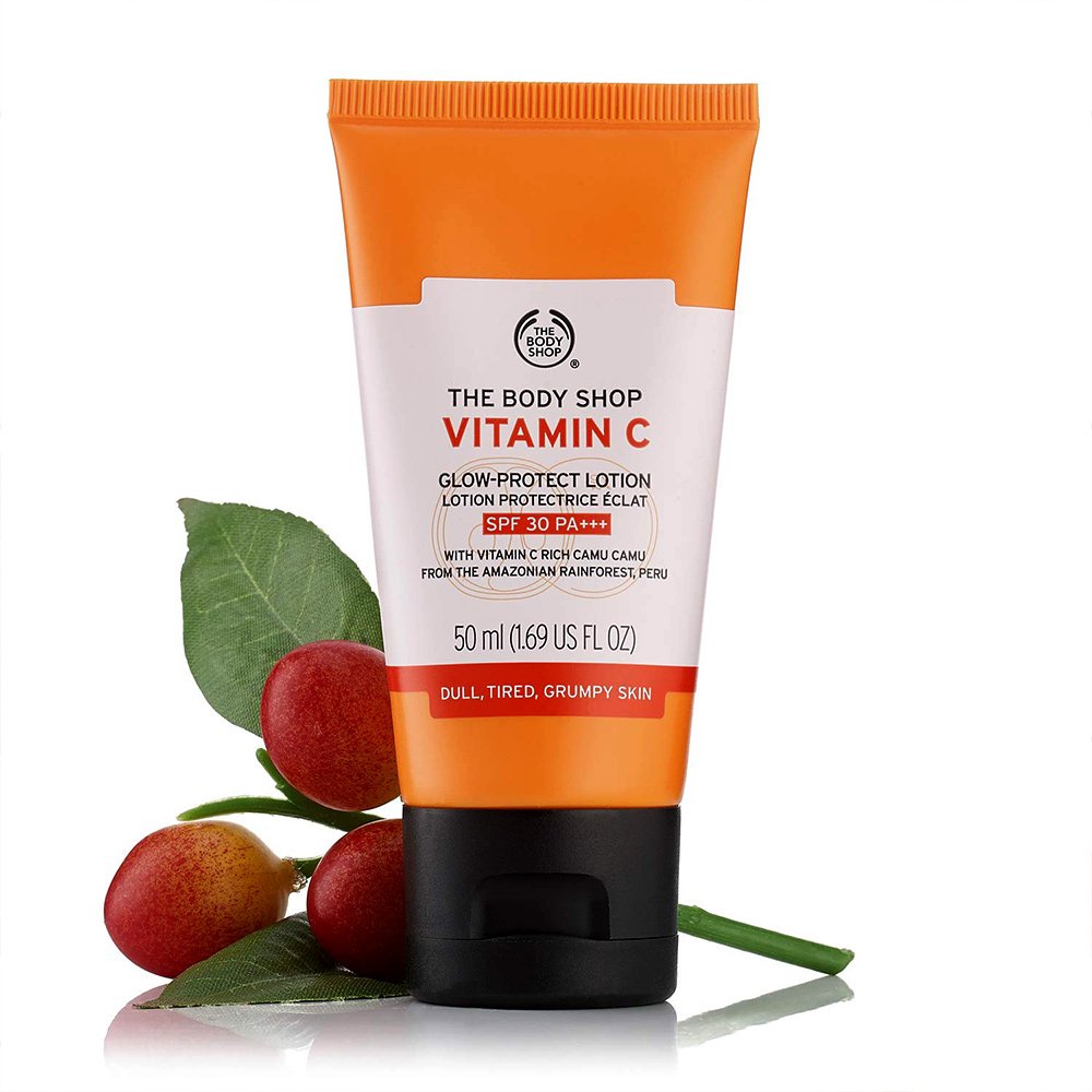 لوسیون ضدآفتاب و روشن کننده ی ویتامین سی گلو پروتکت بادی شاپ The Body Shop Vitamin C Glow Protect Sunscreen lotion 50ml لوسیون ضدآفتاب و روشن کننده ی ویتامین سی گلو پروتکت بادی شاپ The Body Shop Vitamin C Glow Protect Sunscreen lotion 50ml - تصویر 1